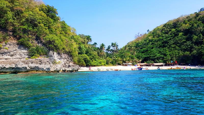 Haligi Beach