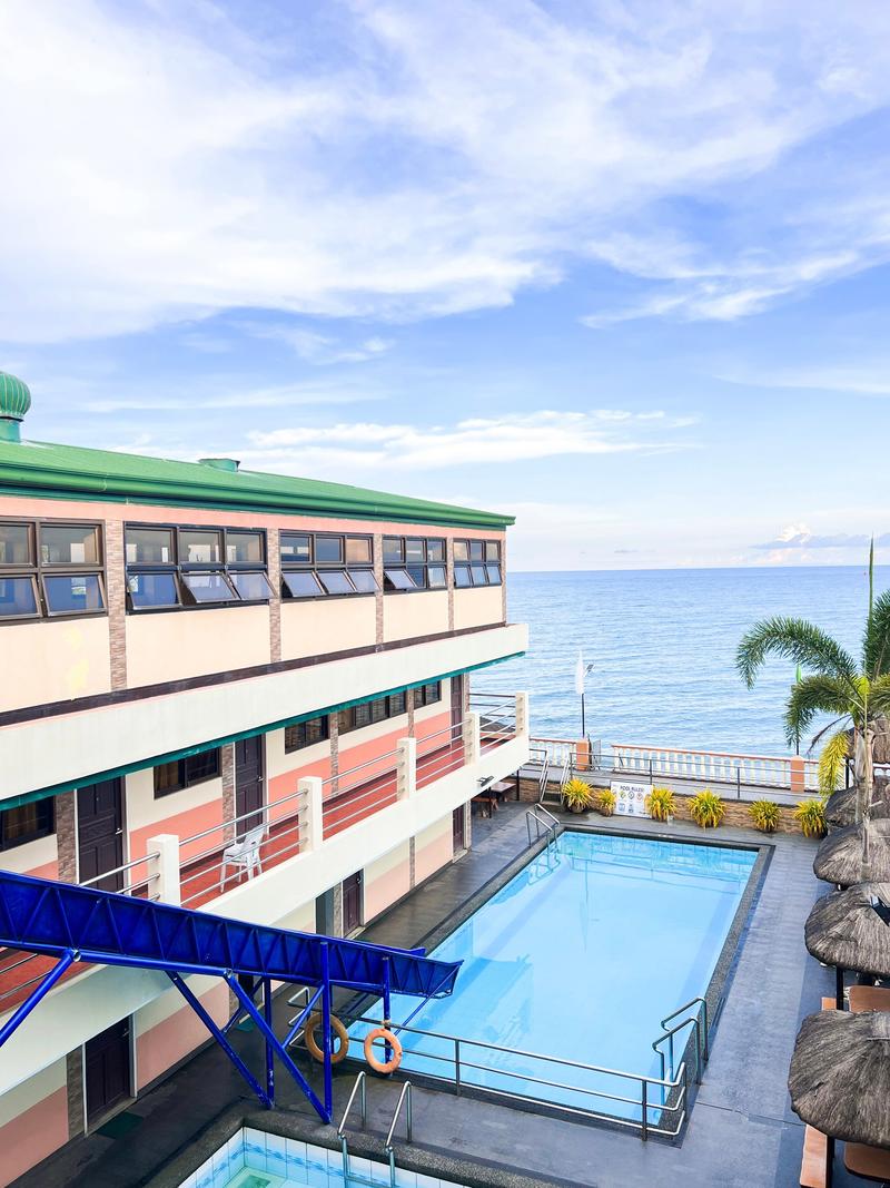 Kamayan Bayview Beach Resort